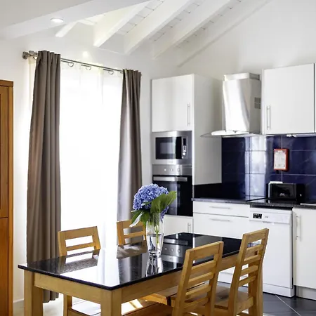 Resort Aldeia Adegas 4*