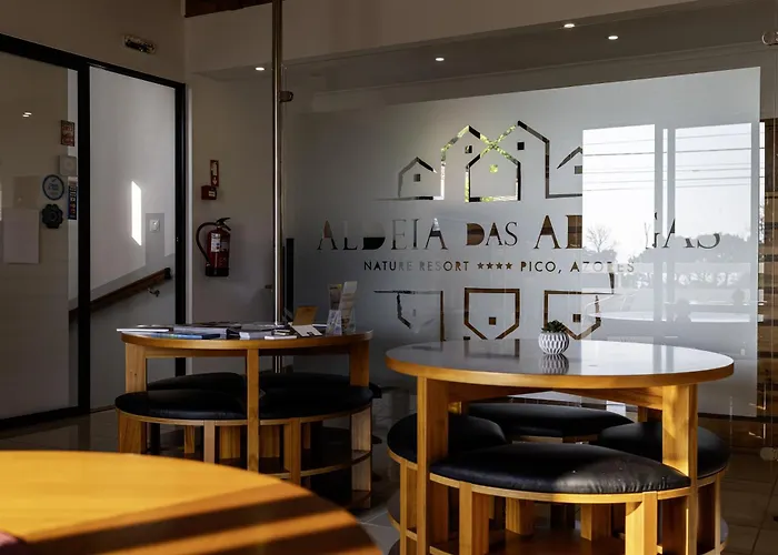 Aldeia Adegas 度假村 4*