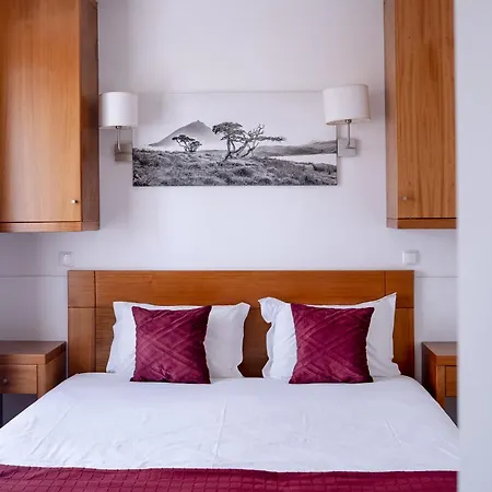Aldeia Adegas 4*