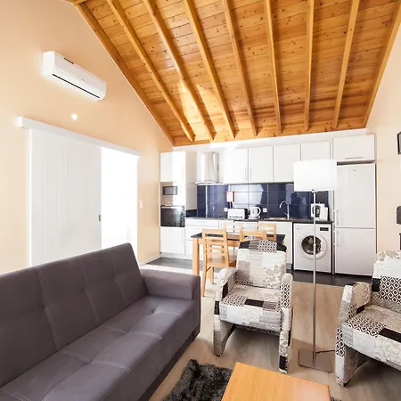 Aldeia Adegas 4* Сан-Роки-ду-Пику