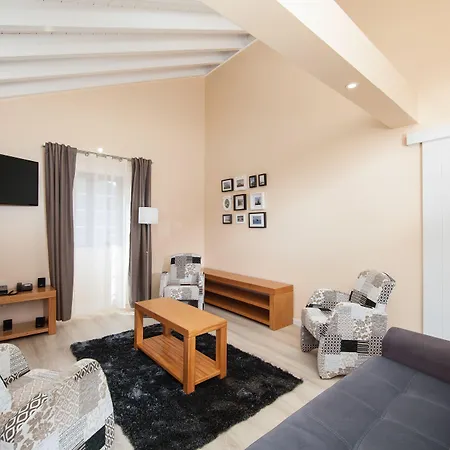 Aldeia Adegas Feriested 4*