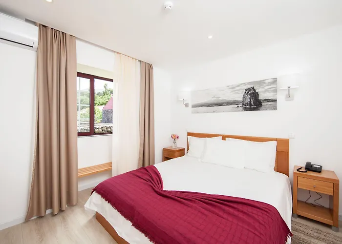 Resort Aldeia Das Adegas 4*