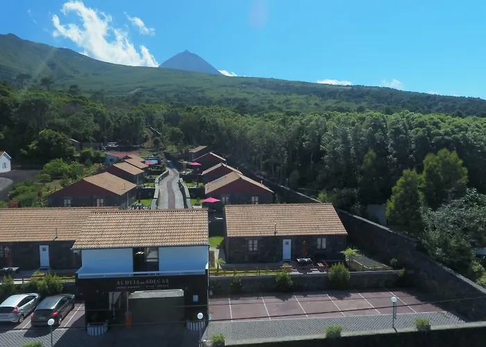 Aldeia Das Adegas Resort